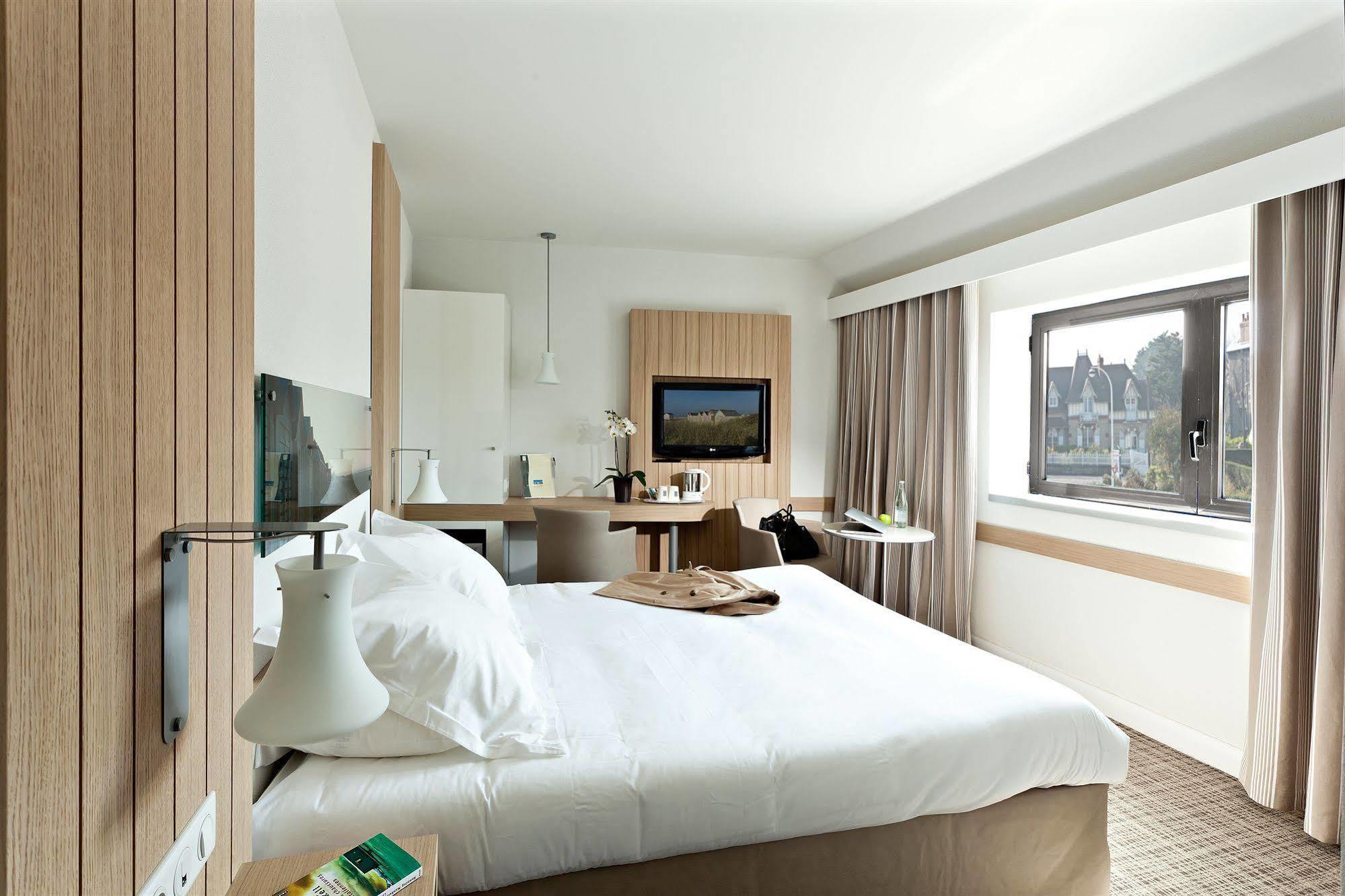 Thalazur Ouistreham - Hotel & Spa מראה חיצוני תמונה